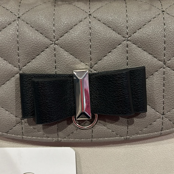 Grays & Black Bow Crossbody/clutch - Picture 3 of 11